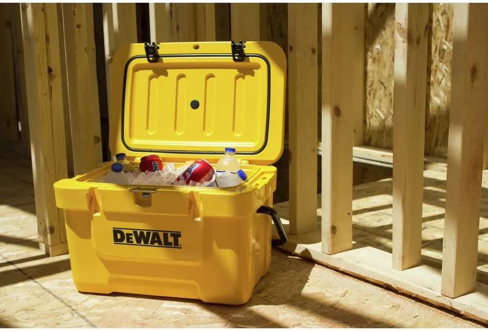 Dewalt DXC25QT 25 Quart Roto-Molded Insulated Lunch Box Cooler