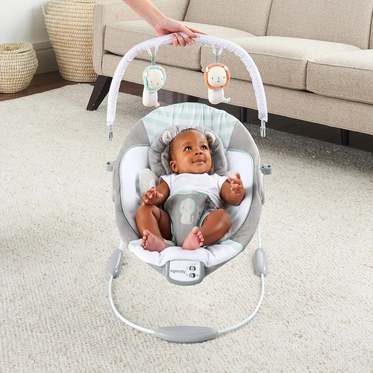 Ingenuity Baby Bouncer Seat with Vibration and Music - Landry The Lion
