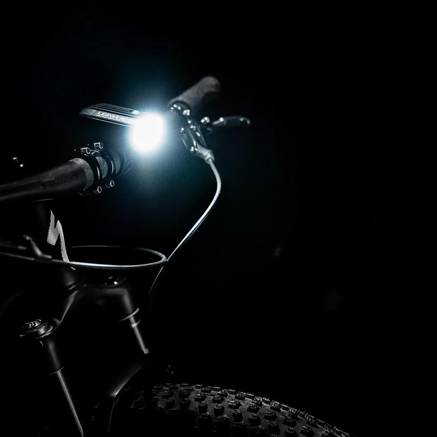 LEZYNE Micro Drive Pro Bicycle USB Rechargeable IPX7 White LED Front Light w/Multiple Solid & Flash Modes | Integrated Silicone Rubber Strap Mount - 800/1000 Lumens Options