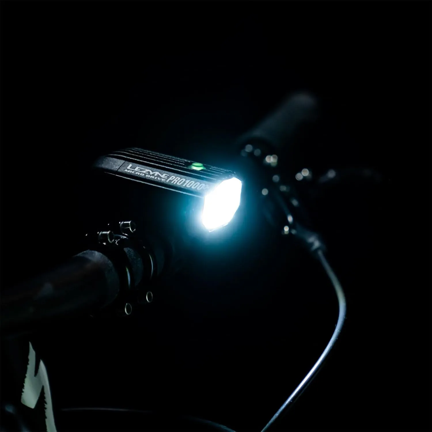 LEZYNE Micro Drive Pro Bicycle USB Rechargeable IPX7 White LED Front Light w/Multiple Solid & Flash Modes | Integrated Silicone Rubber Strap Mount - 800/1000 Lumens Options