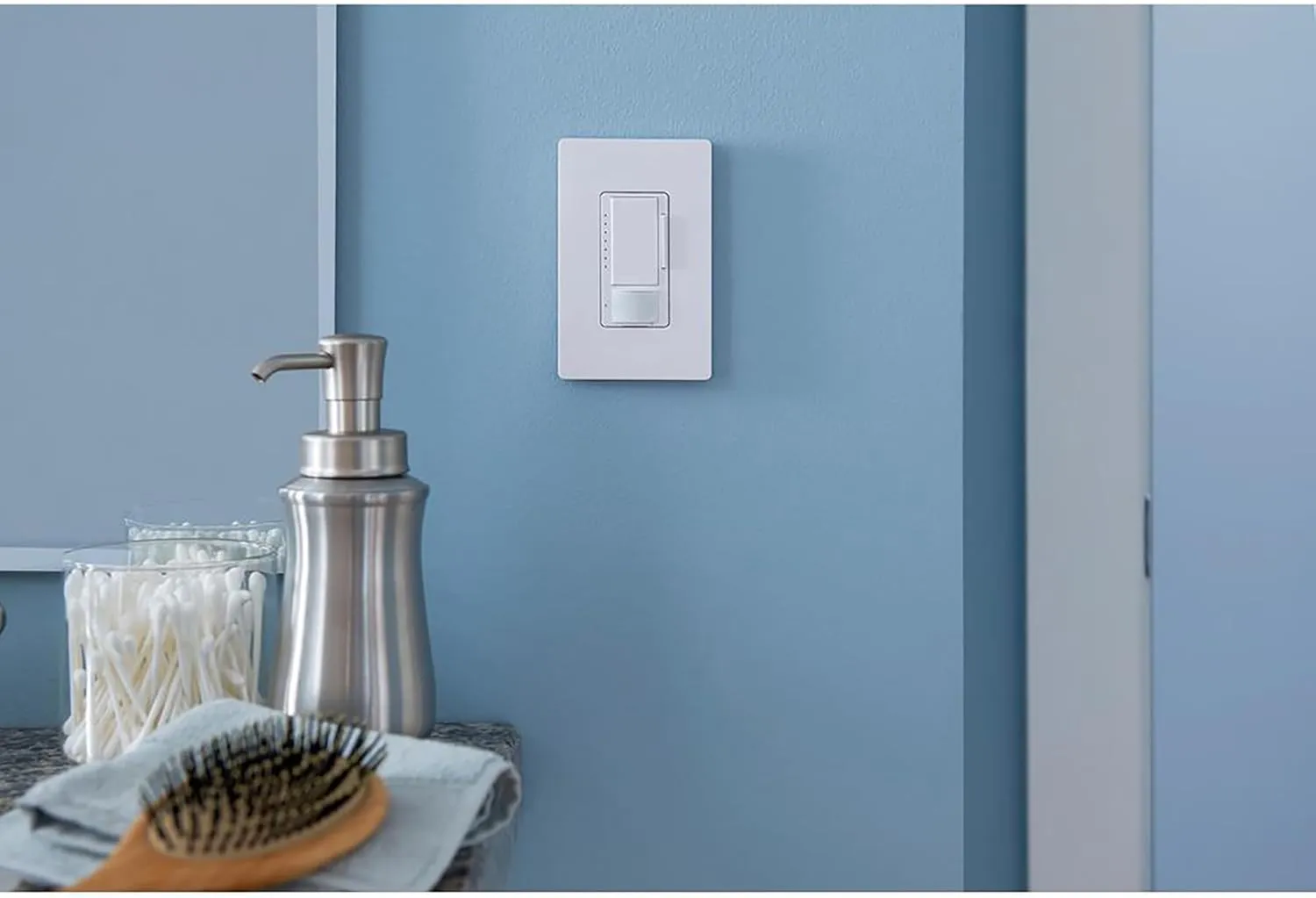 Lutron Maestro Motion Sensor Switch | 2 Amp, Single Pole | MS-OPS2-SW | Snow