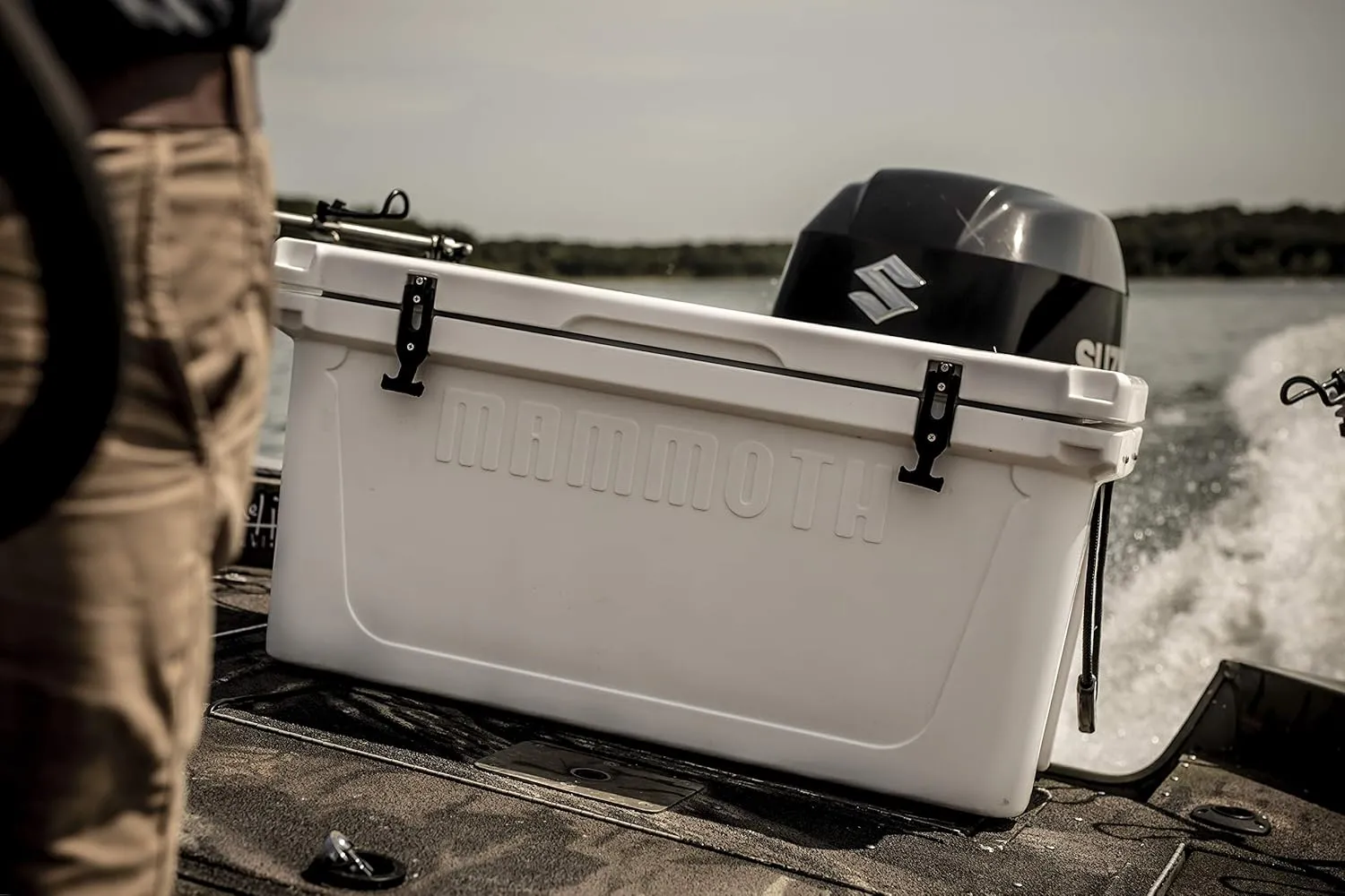 Mammoth Ranger 125 Cooler, Insulated Hard Ice Chest with 125 Quart Capacity, Holds 104 Cans, Great for Large Boats, Elk Hunting, Catering, Tan