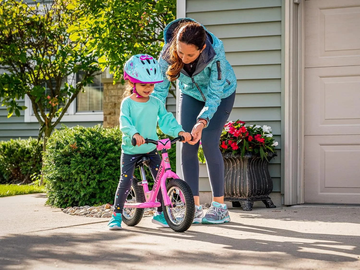 Schwinn Balance Bike, 12 Inch Bike for Kids Ages 2-4, Durable Steel Frame, Padded Seat, Cushioned Grips, Adjustable Seat Grows with Your Child, No Training Wheels Needed, Training Bicycle for Kids