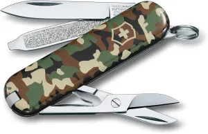 Victorinox Classic SD Swiss Army Knife, Compact 7 Function Swiss Made Pocket Knife with Small Blade, Screwdriver and Key Ring - Camo